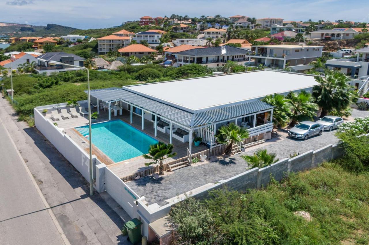 Boutique Hotel & Apartments Jt Curacao ウィレムスタッド エクステリア 写真