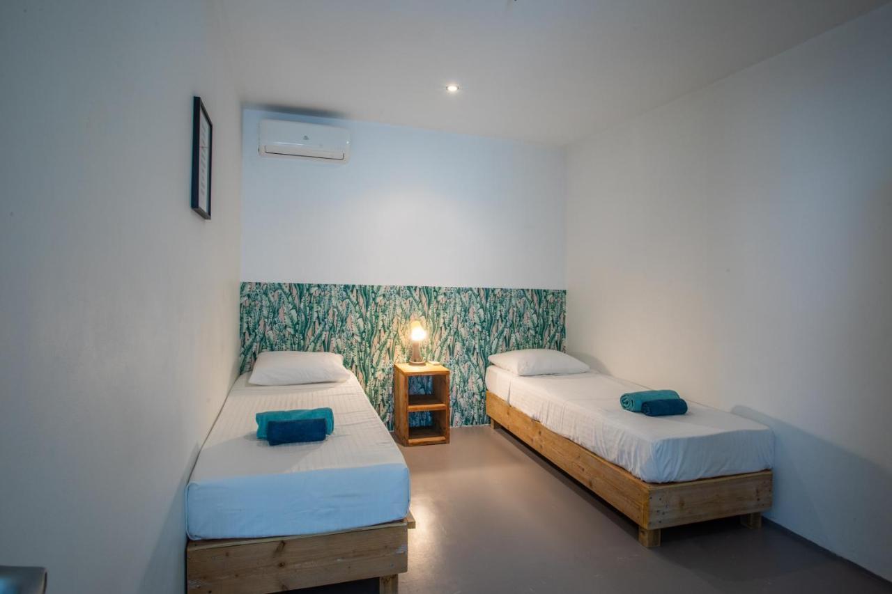 Boutique Hotel & Apartments Jt Curacao ウィレムスタッド エクステリア 写真