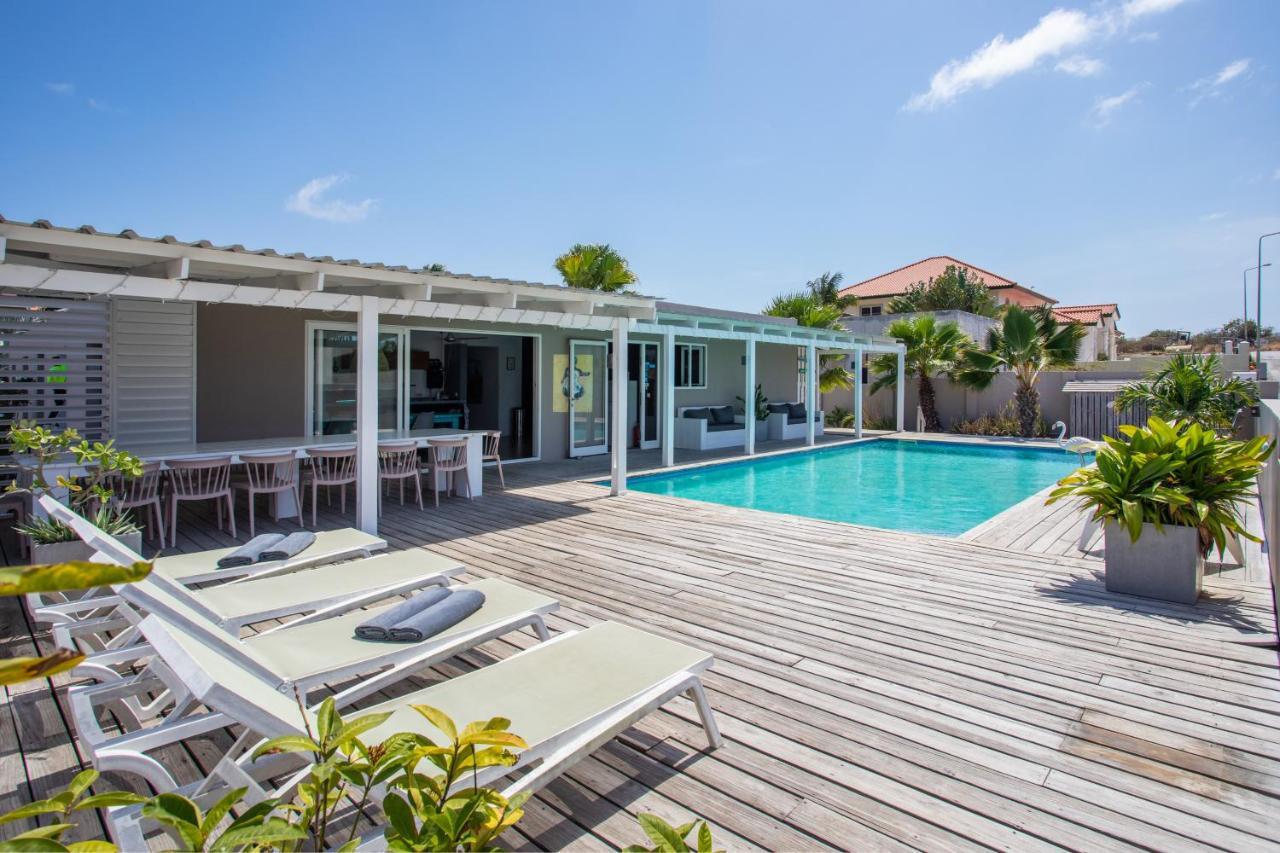 Boutique Hotel & Apartments Jt Curacao ウィレムスタッド エクステリア 写真