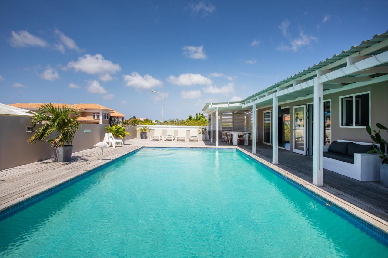 Boutique Hotel & Apartments Jt Curacao ウィレムスタッド エクステリア 写真